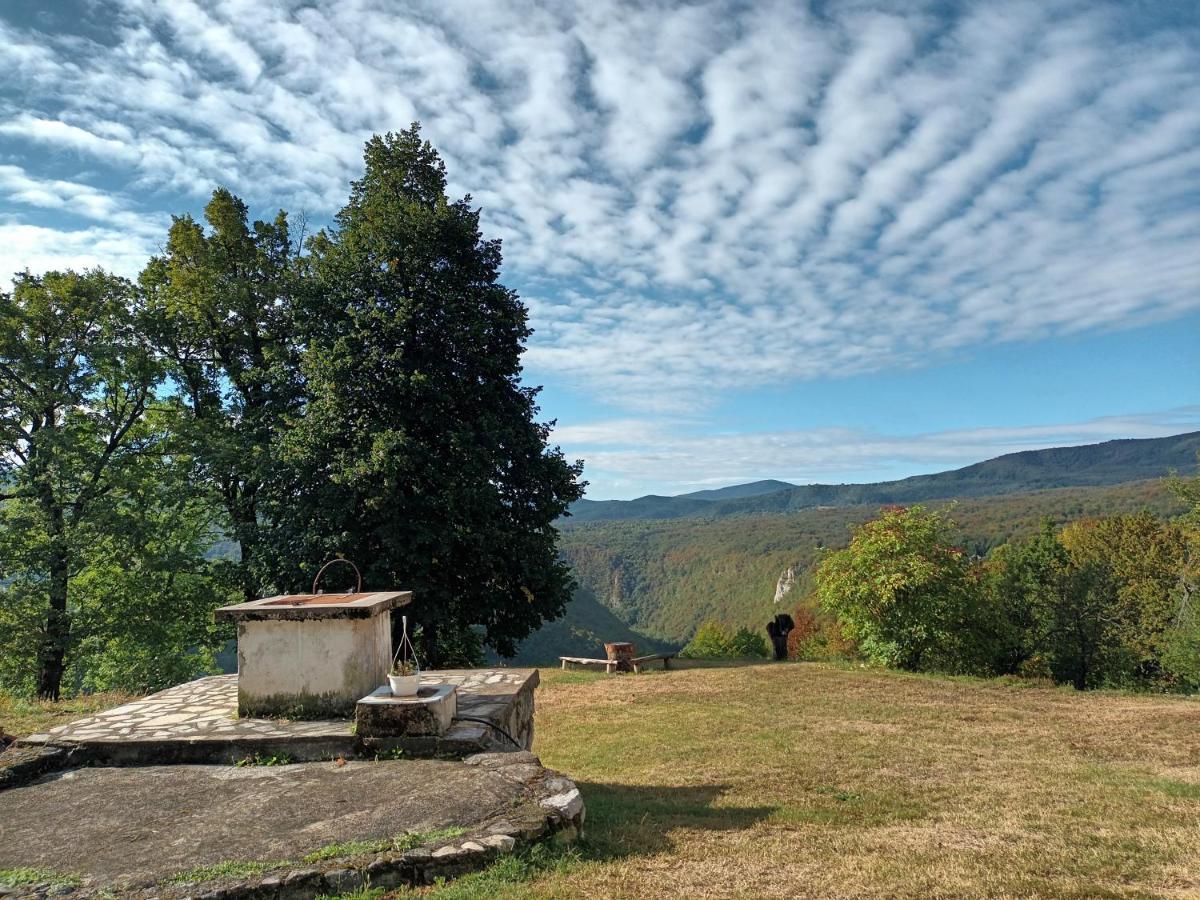Guesthouse Loncar Plitvicka Jezera Bagian luar foto