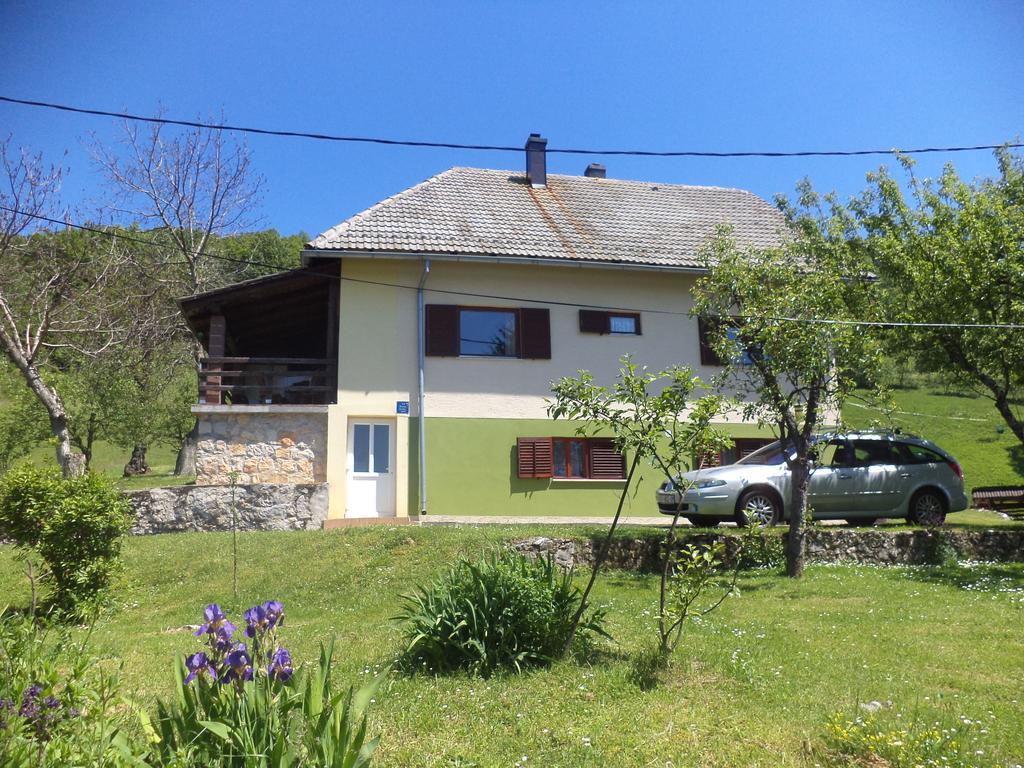 Guesthouse Loncar Plitvicka Jezera Bagian luar foto