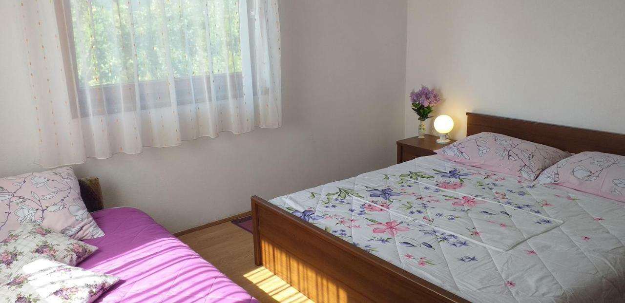Guesthouse Loncar Plitvicka Jezera Bagian luar foto